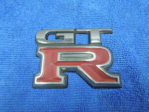 【送料無料/即日発送】 BCNR33 GT-R エンブレム ニッサン純正 GTR R33 スカイライン リア リヤ 中古 メッキ シルバー ① W33