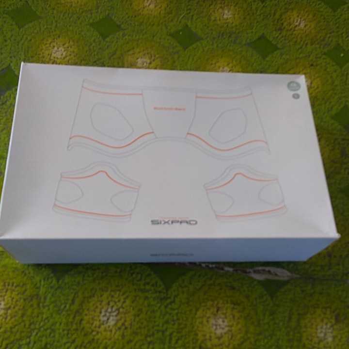 シックスパッド ボトムベルト【Mサイズ】未使用エレクトロードパッド