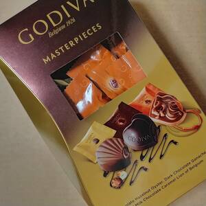 　45粒　マスターピースチョコレート　GODIVA チョコレート　お菓子 チョコ　チョコ　コストコ　箱から出して発送（箱は折り畳み同梱）