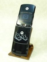 【日本未発売カラー/新品】Motorola モトローラ　　マットブラック　ACアダプタ付き　M702iS SIMフリー　送料無料_画像3