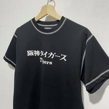 ☆送料無料☆阪神タイガース☆プリントTシャツ☆Sサイズ☆ぶいぶいいわすでぇ〜☆野球☆e22c_画像2