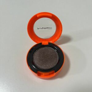 MAC スモールアイシャドウ マグネティック フィールズ VP