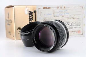 ニコン Nikon NIKKOR 85mm f2 Ai-s MF 一眼カメラレンズ 箱 フード付 管K154