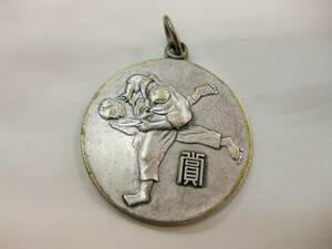 ■IK 柔道 モチーフ メダル 柔道協会 レトロ 当時物 非売品