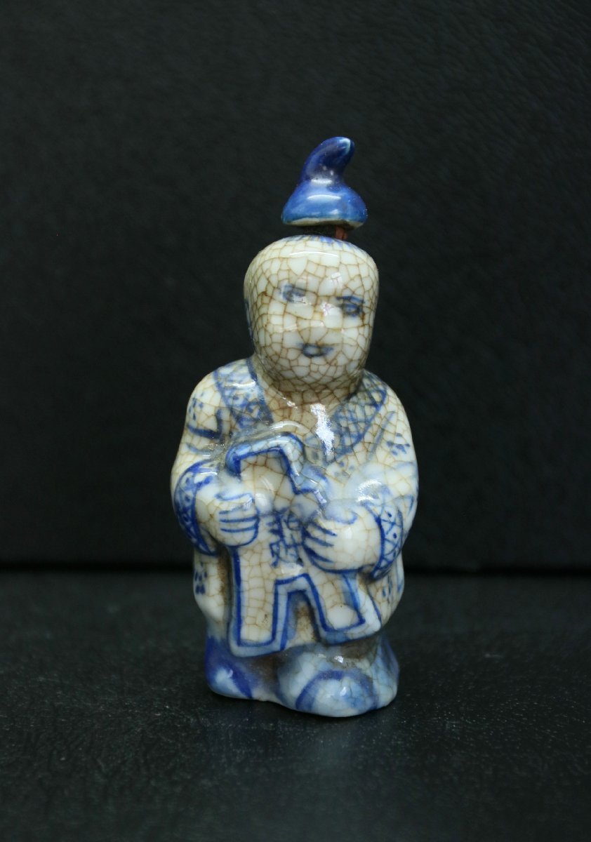 古い中国 青花釉裏紅 人物鼻煙壺 乾隆年製款 染付 辰砂 陶磁器 香具 唐