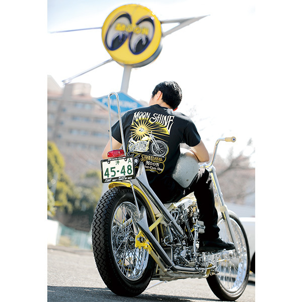 廃版 Lサイズ バイク MQQN Shine 1966 Early Shovel Tシャツ ムーンアイズ ブラック 黒 mooneyes ハーレー ダビッドソン ショベル HARLEY