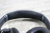 No.2722　BOSE　Quietcomfort35　ボーズ　ノイズキャンセリングヘッドホン　収納ケース・備品付　動作品_画像4