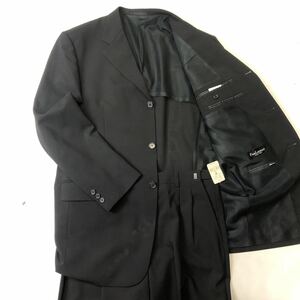 【本台場仕立ての礼服★人気のA8】新品タグ付き 3つボタンシングルスーツ　ブラックフォーマル　アジャスター付き　ウール93%