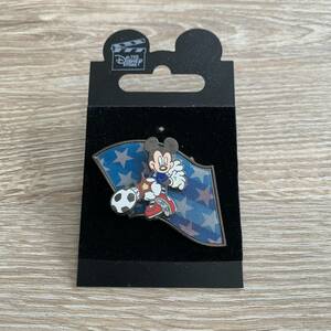  Disney store national flag manner Mickey soccer pin badge Star & stripe 