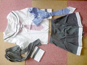 IZUMO2 猛き剣の閃記 のコスプレ衣装　リボン二つ。セーラー服