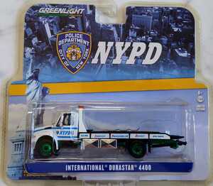 グリーンライト　1/64 インターナショナル　デュラスター　4400 NYPD /GREENLiGHT GL　グリーンマシン　レア車