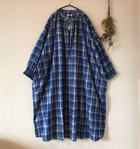 ニコアンド niko and... BIGシルエット チェック柄 ゆったり ワンピース ブルー