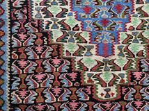 キリムのある優雅な生活は如何ですか？ヘラティ模様が可愛い手織りペルシャキリム！セネキリム！好きなものに囲まれて癒しの空間を是非！_画像5