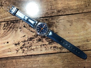 良好 レア swatch スウォッチ AG1994 デイデイト ブルー パールブルー 純正革ベルト クオーツ メンズサイズ 腕時計