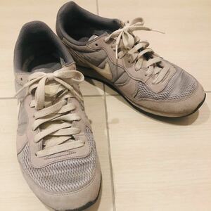 NIKE インターナショナリスト　シューズ［２７センチ］