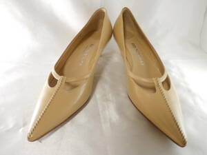 BRUNO MAGLI* original leather pumps * Italy made *34.5*22*1 times use * rank S* search ....21.5