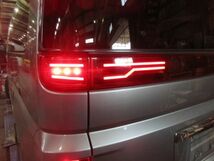 27741　E51　エルグランド　メーカー不明　LED　テールランプ　上下左右セット　フィニッシャーパネル付　5点セット　点灯確認OK_画像5