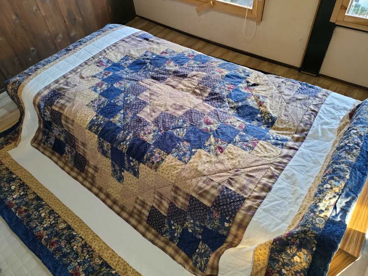 American Vintage handgefertigte Patchwork-Steppdecke mit Blumenmuster, Tagesdecke, Sofabezug, 250 x 220 cm, Nähen, Stickerei, Fertiges Produkt, Andere