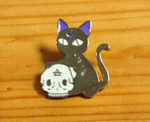 キズ多め USA インポート Pins Badge ピンズ ピンバッジ ラペルピン 画鋲 ピン 猫 ネコ black cat キャット スカル ガイコツ 魔女_画像1