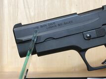 ② タナカ SIG P220 陸上自衛隊 9mm拳銃 EVOLUTION HW 発火式モデルガン 未発火 可動部確認済み エボリューション_画像2