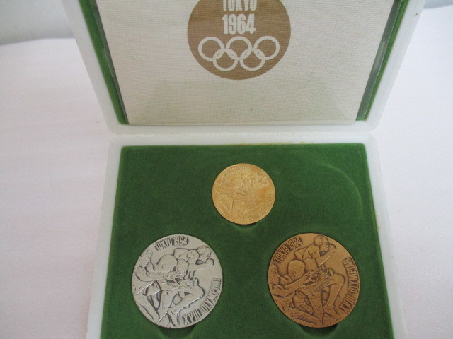 セット ヤフオク! - １９６４年オリンピック東京大会記念メダル金