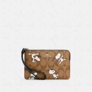 新品　タグ付き　COACH X PEANUTS 　コーナー ジップ 　リストレット 　シグネチャー ウィズ スヌーピー プリント　