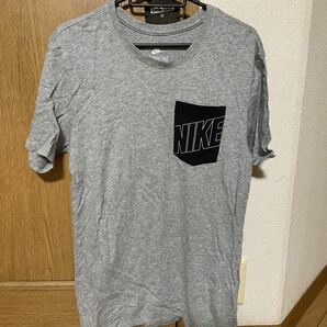 人気！NIKE(ナイキ)ロゴデザイン　ポケットTシャツ