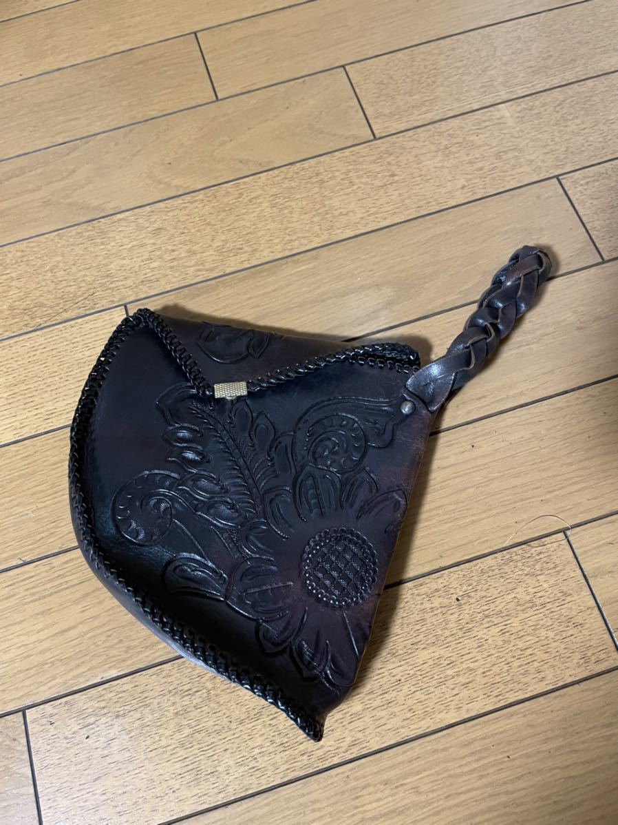 レザーカービング小銭入れ ポーチ ゴールド 新品 ハンドメイド 本革-