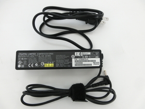 0Fujitsu Fujitsu AC adapter FMV-AC327A 19V 3.16A used operation goods 
