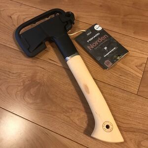 発送お盆以降! FISKARS フィスカース ノルデンアックス N7 手斧 ハチェット 北欧