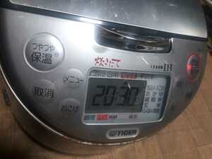 I-2s-1395★タイガー★炊飯器★JKJ-B100