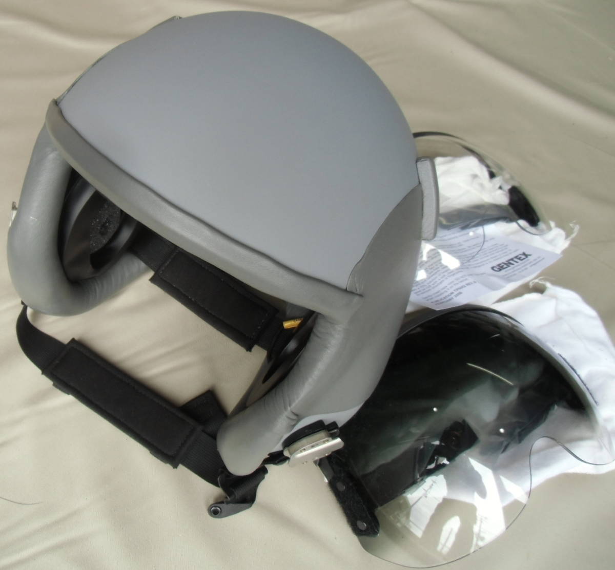 最大76%OFFクーポン 米軍実物未使用HGU55パイロットヘルメットフライト