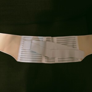 腰痛サポーター