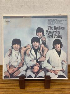 The Beatles ザ・ビートルズ レコード YESTERDAY AND TODAY US盤 ブッチャー・カバー 国内盤 トランク・カバー 2枚セット