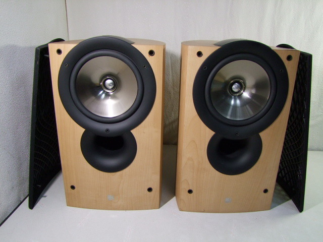 超美品再入荷品質至上! ※推奨品 KEF iQ1 ペア シリアル連番 おまけ付き