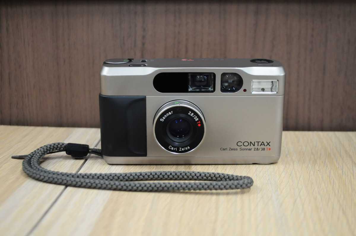 店舗在庫あり  美品　動作良好 CONTAX　T2 フィルムカメラ