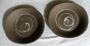 No3041 unglazed pottery . ellipse plate . volume pattern 2 pieces set 