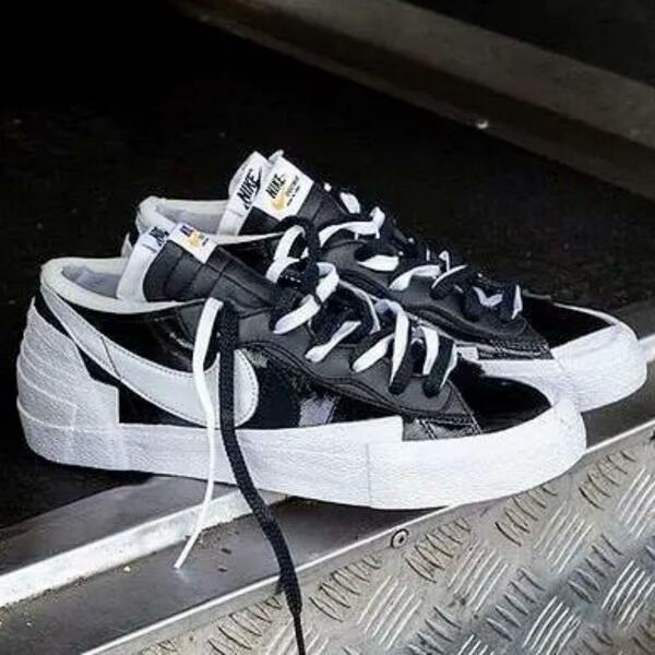 SACAI × NIKE BLAZER LOW【27.5cm】サカイ × ナイキ ブレーザー ロー Black Patent Leather 正規品・正規店にて購入 完全未使用・新品