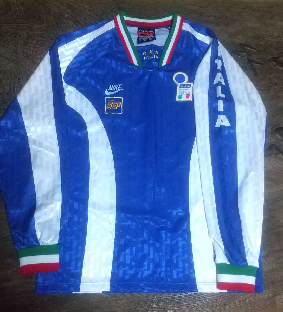 支給品イタリア代表トレーニングトップ フルスポンサージャケット 