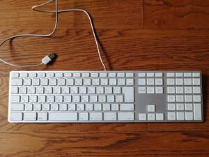 【中古】Apple Keyboard Model A1243　アップル純正USB日本語キーボードUSB　テンキー付き