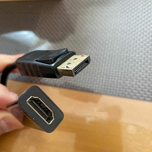 HDMI-DisplayPort 変換アダプタ