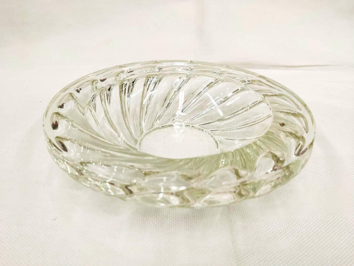ヤフオク! -ガラス 灰皿 レトロ(灰皿)の中古品・新品・未使用品一覧