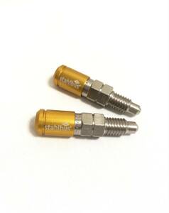 STAHLBUSワンウェイバルブ内臓ブリーダーボルト　M7x1,0x16mm (2個セット・ダストキャップ付）スズキ ストリートマジック110等用