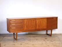 【メンテ済・極美品】イギリス Stonehill Furniture 1960's ビンテージ サイドボード/キャビネット テレビボード アンティーク 北欧家具_画像5