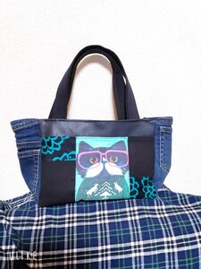 ハンドメイド デニムリメイク 猫柄 トートバッグ ハンドバッグ