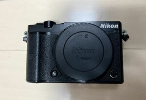 ニコン Nikon1 J5 ボディ 付属品一式 難有り