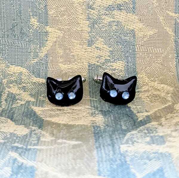 黒猫のカフスボタン　カフリンクス　ハンドメイド