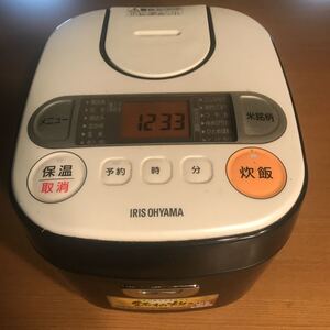 アイリスオーヤマ炊飯器 2017年 問題なく使えます。ワンランク上の炊飯器 KRC-MA30-B 3合 送料無料