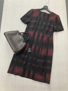  beautiful goods Burberry London One-piece check 