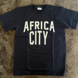 CLOUDY アフリカシティTシャツ　Mサイズ